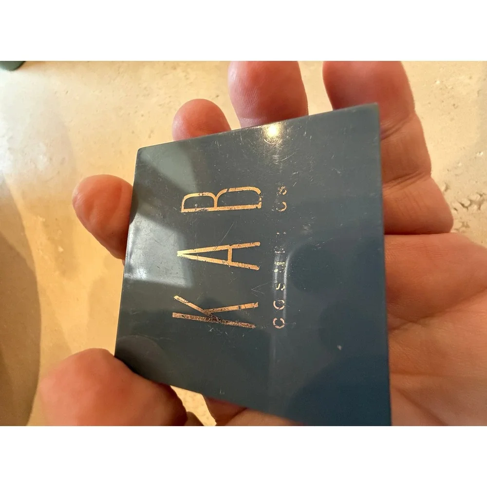 KAB Cosmetics‎ Plum Fairy Eyeshadow Quad Palette 4 Shades Shimmer Matte 3.6g